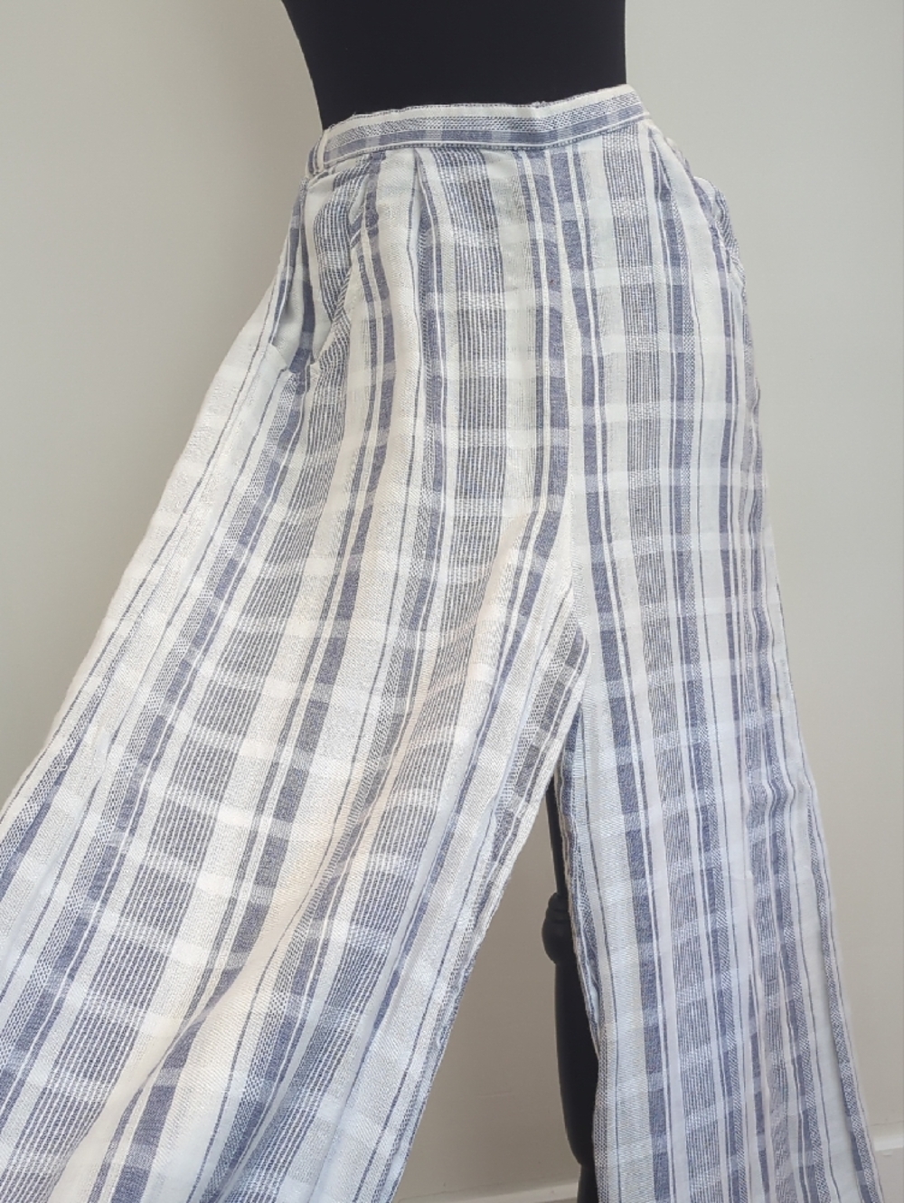 NWT Angie Blue & White Plaid Relaxed Lightweight High-Waist Wide-Leg Pants LARGE